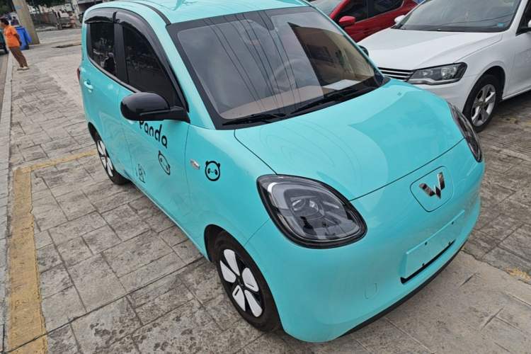 Used Wuling Hongguang MINIEV 2025 Four-Door Version Advanced Edition Front Right 45 Deg