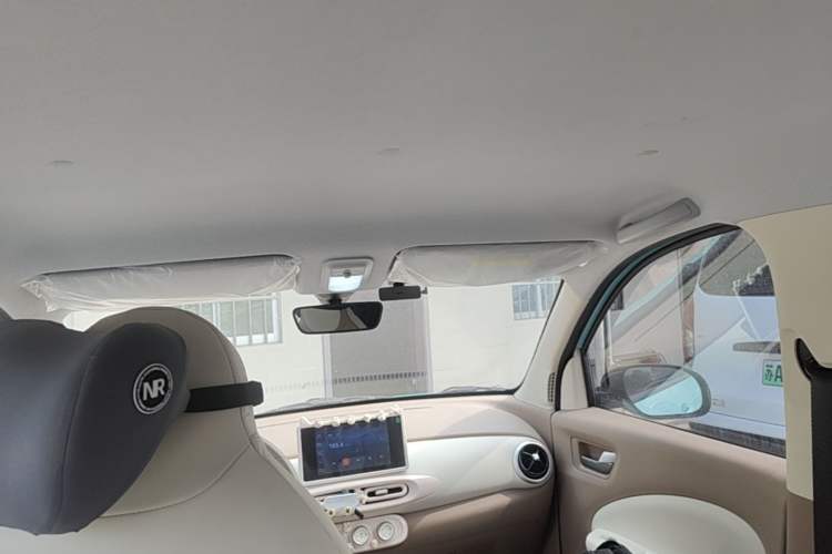 Used Wuling Hongguang MINIEV 2025 Four-Door Version Premium Edition Headliner