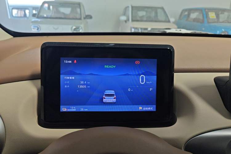 Used Wuling Hongguang MINIEV 2025 Four-Door Version Premium Edition Instrument Cluster