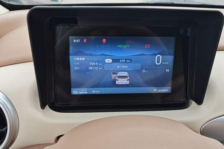 Used Wuling Hongguang MINIEV 2025 Four-Door Version Advanced Edition Instrument Cluster