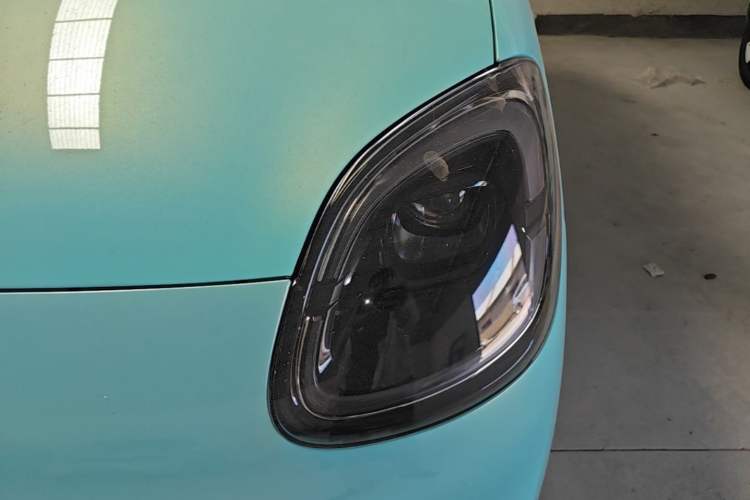 Used Wuling Hongguang MINIEV 2025 Four-Door Version Premium Edition Left Front Headlight