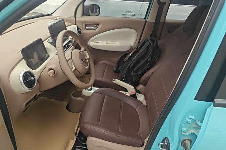 Used Wuling Hongguang MINIEV 2025 Four-Door Version Advanced Edition Left Front Seat