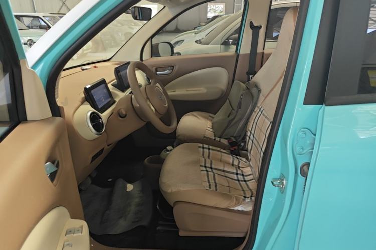 Used Wuling Hongguang MINIEV 2025 Four-Door Version Premium Edition Left Front Seat