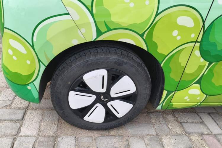 Used Wuling Hongguang MINIEV 2025 Four-Door Version Premium Edition Left Front Wheel Hub