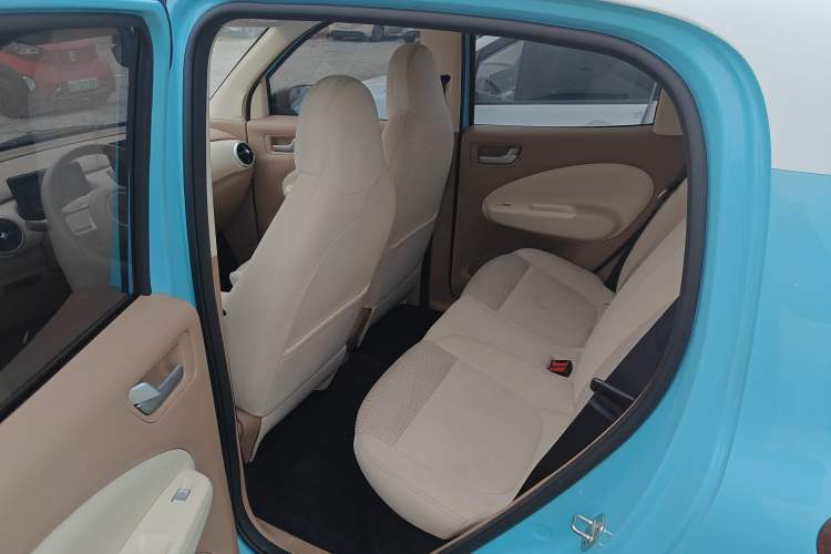 Used Wuling Hongguang MINIEV 2025 Four-Door Version Premium Edition Left Rear Seat