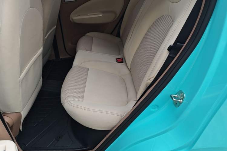 Used Wuling Hongguang MINIEV 2025 Four-Door Version Advanced Edition Left Rear Seat