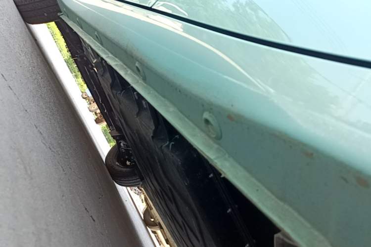 Used Wuling Hongguang MINIEV 2025 Four-Door Version Advanced Edition Left Side Sill
