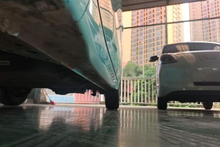Used Wuling Hongguang MINIEV 2025 Four-Door Version Advanced Edition Left Side Sill