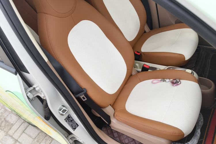 Used Wuling Hongguang MINIEV 2025 Four-Door Version Premium Edition Right Front Seat