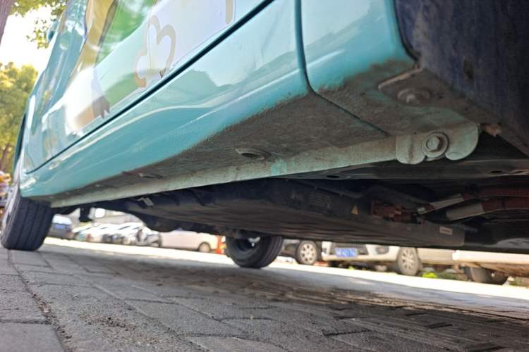 Used Wuling Hongguang MINIEV 2025 Four-Door Version Premium Edition Right Side Sill