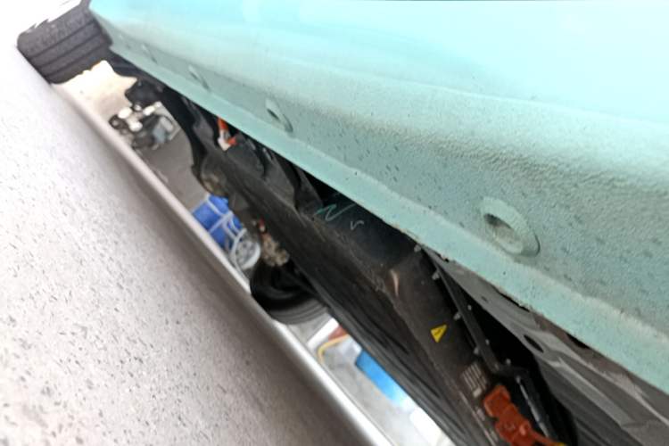 Used Wuling Hongguang MINIEV 2025 Four-Door Version Advanced Edition Right Side Sill