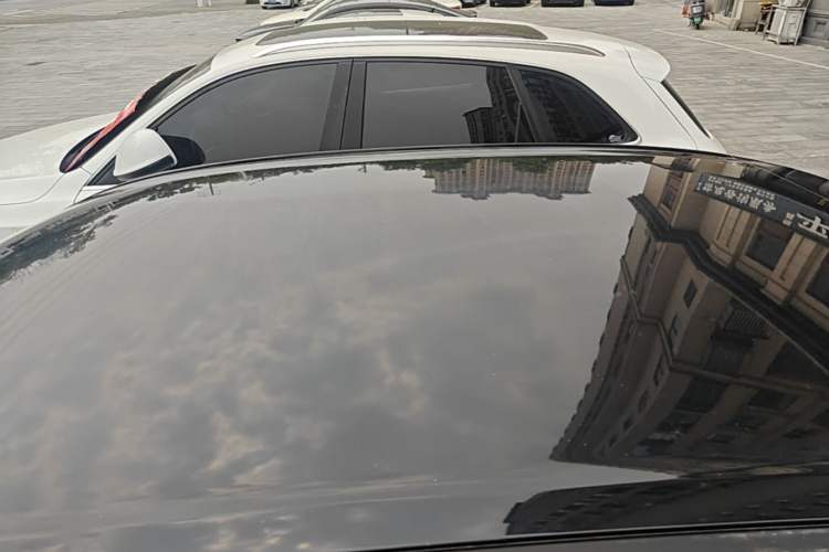 Used Wuling Hongguang MINIEV 2025 Four-Door Version Advanced Edition Roof