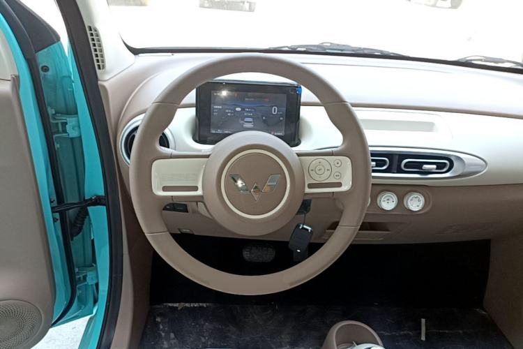 Used Wuling Hongguang MINIEV 2025 Four-Door Version Advanced Edition Steering Wheel