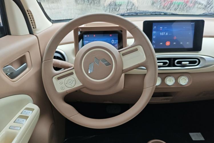 Used Wuling Hongguang MINIEV 2025 Four-Door Version Premium Edition Steering Wheel