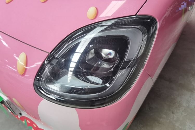 Used Wuling Hongguang MINIEV 2025 Four-Door Version Premium Edition Left Front Headlight