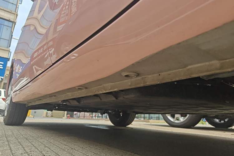 Used Wuling Hongguang MINIEV 2025 Four-Door Version Advanced Edition Left Side Sill