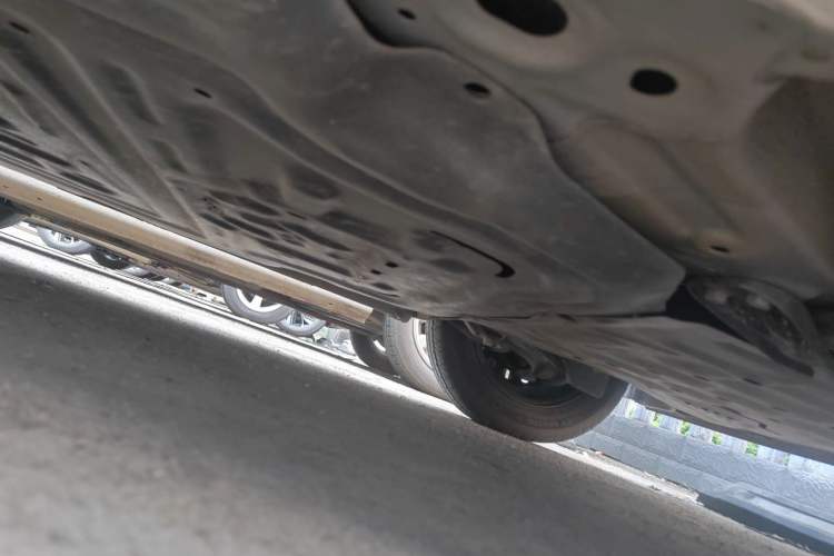 Used Wuling Hongguang MINIEV 2025 Four-Door Version Advanced Edition Chassis Front Right