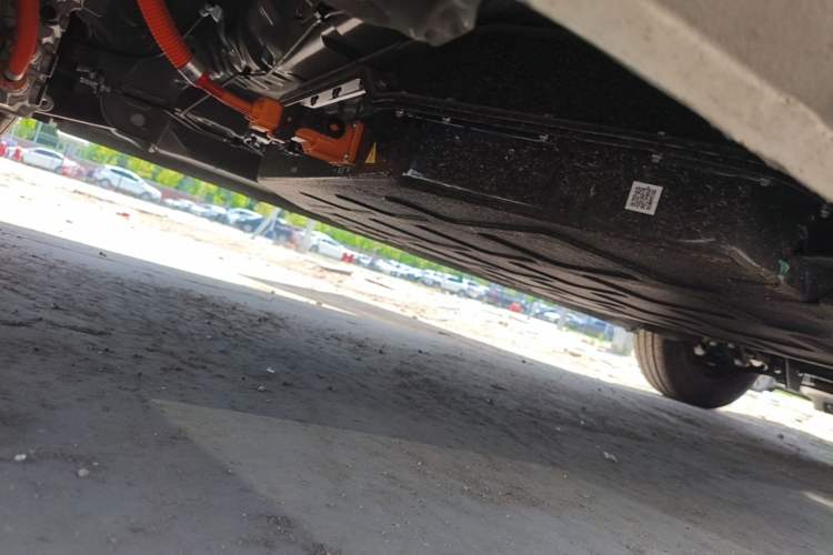 Used Wuling Hongguang MINIEV 2025 Four-Door Version Advanced Edition Chassis Rear Right