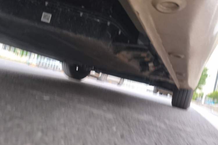 Used Wuling Hongguang MINIEV 2025 Four-Door Version Advanced Edition Chassis Rear Right