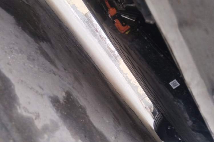 Used Wuling Hongguang MINIEV 2025 Four-Door Version Advanced Edition Chassis Rear Right