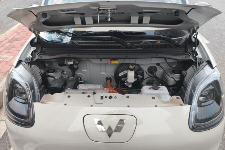 Used Wuling Hongguang MINIEV 2025 Four-Door Version Advanced Edition Engine Bay