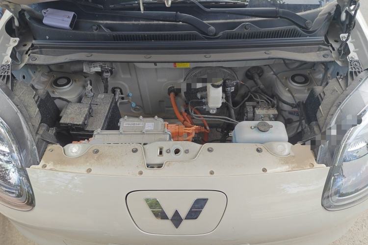 Used Wuling Hongguang MINIEV 2025 Four-Door Version Zhenxiang+ Edition Engine Bay