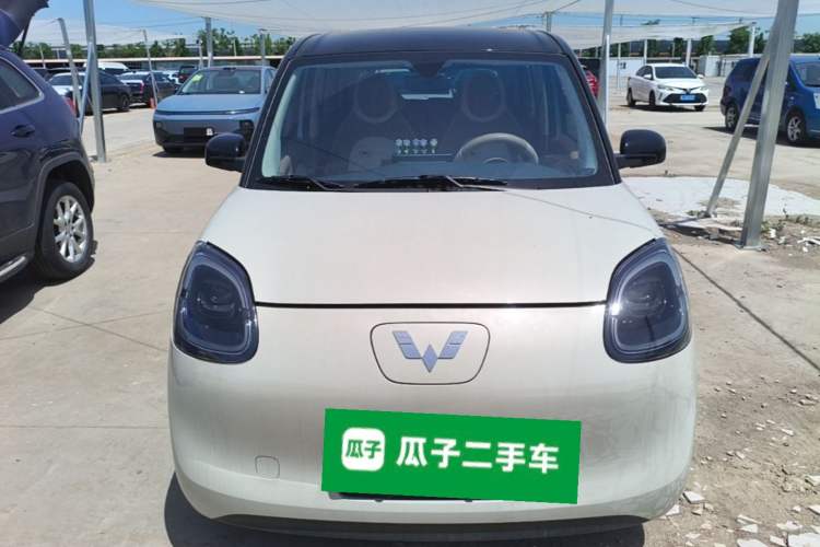 Used Wuling Hongguang MINIEV 2025 Four-Door Version Advanced Edition Front