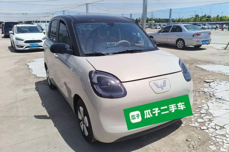 Used Wuling Hongguang MINIEV 2025 Four-Door Version Advanced Edition Front Right 45 Deg