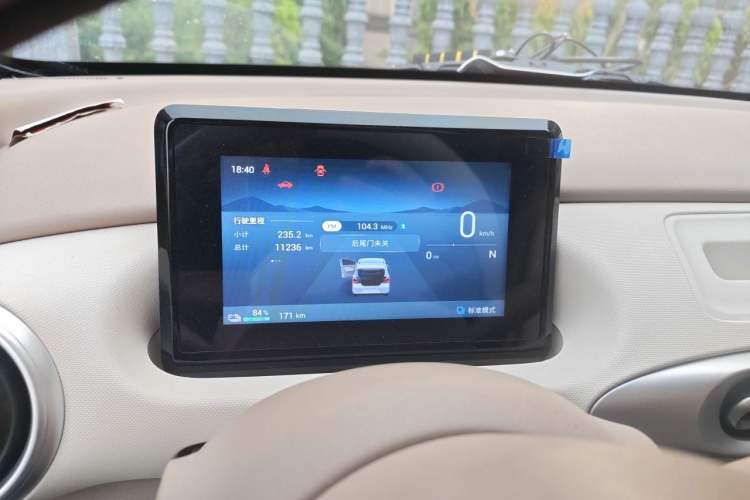 Used Wuling Hongguang MINIEV 2025 Four-Door Version Advanced Edition Instrument Cluster
