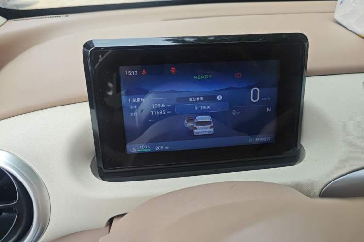 Used Wuling Hongguang MINIEV 2025 Four-Door Version Advanced Edition Instrument Cluster