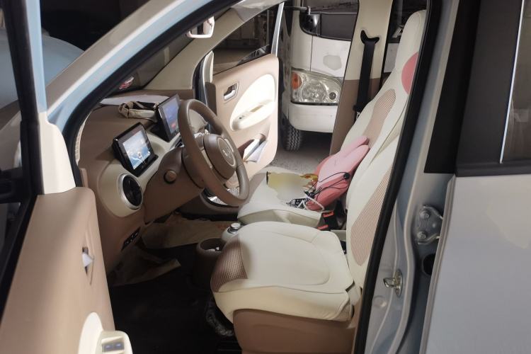 Used Wuling Hongguang MINIEV 2025 Four-Door Version Zhenxiang+ Edition Left Front Seat
