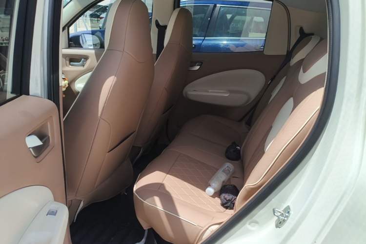 Used Wuling Hongguang MINIEV 2025 Four-Door Version Advanced Edition Left Rear Seat