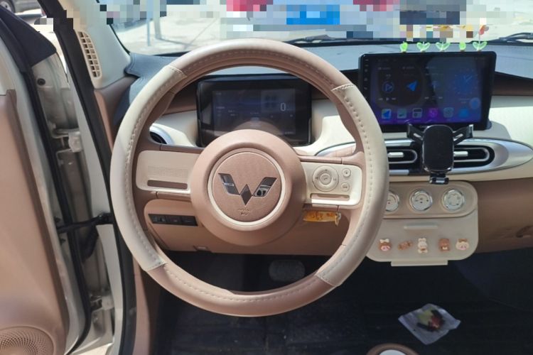 Used Wuling Hongguang MINIEV 2025 Four-Door Version Advanced Edition Steering Wheel