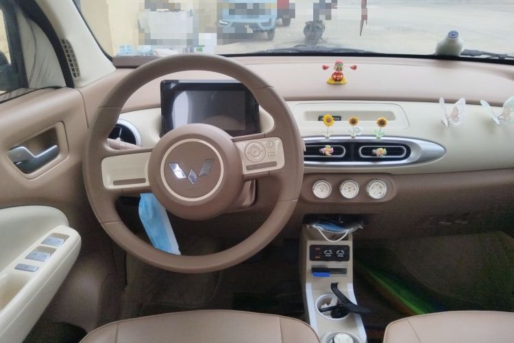 Used Wuling Hongguang MINIEV 2025 Four-Door Version Advanced Edition Steering Wheel
