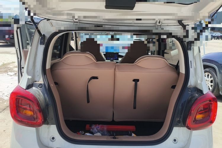 Used Wuling Hongguang MINIEV 2025 Four-Door Version Advanced Edition Trunk