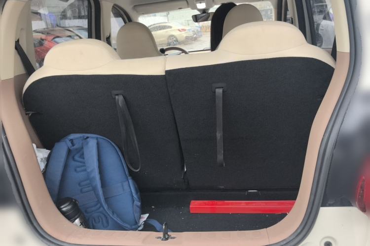 Used Wuling Hongguang MINIEV 2025 Four-Door Version Advanced Edition Trunk