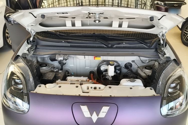 Used Wuling Hongguang MINIEV 2025 Four-Door Version Advanced Edition Engine Bay