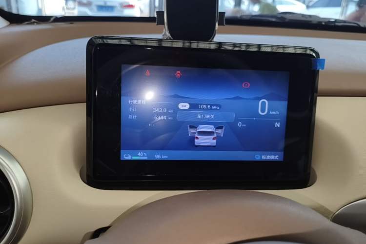 Used Wuling Hongguang MINIEV 2025 Four-Door Version Advanced Edition Instrument Cluster