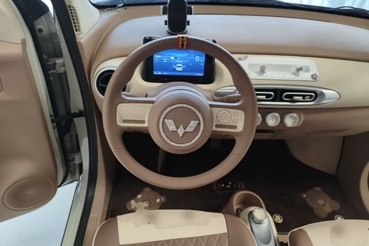 Used Wuling Hongguang MINIEV 2025 Four-Door Version Advanced Edition Steering Wheel