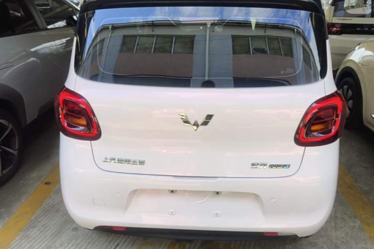 Used Wuling Hongguang MINIEV 2025 Four-Door Version Zhenxiang+ Edition Rear