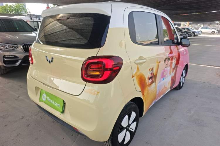 Used Wuling Hongguang MINIEV 2025 Four-Door Version Premium Edition Rear Right 45 Deg