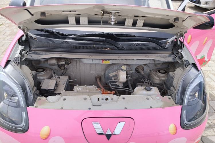 Used Wuling Hongguang MINIEV 2025 Four-Door Version Premium Edition Engine Bay