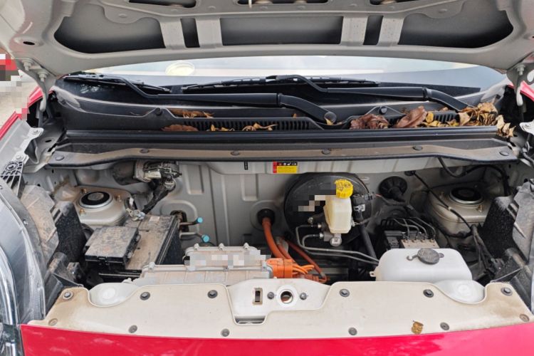 Used Wuling Hongguang MINIEV 2025 Four-Door Version Zhenxiang+ Edition Engine Bay