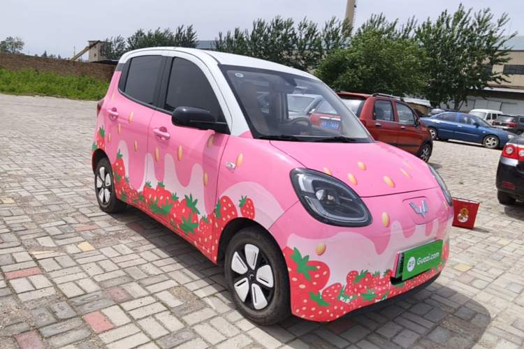 Used Wuling Hongguang MINIEV 2025 Four-Door Version Premium Edition Front Right 45 Deg