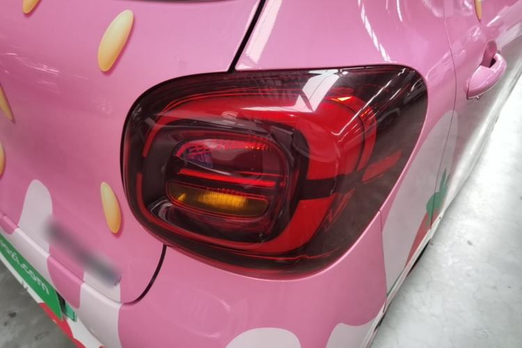 Used Wuling Hongguang MINIEV 2025 Four-Door Version Premium Edition Right Rear Taillight