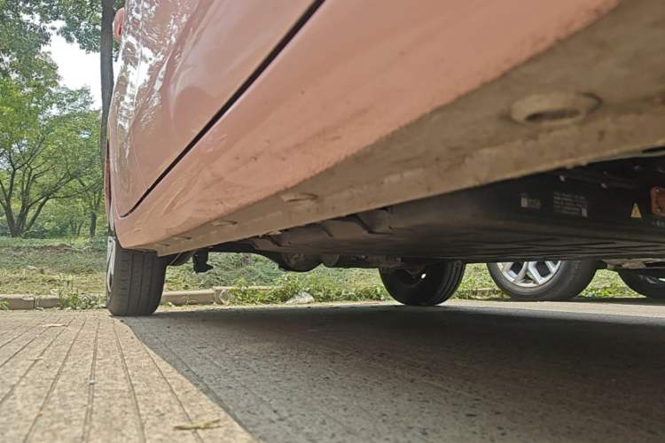 Used Wuling Hongguang MINIEV 2025 Four-Door Version Advanced Edition Right Side Sill