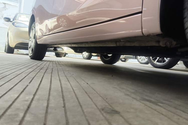 Used Wuling Hongguang MINIEV 2025 Four-Door Version Zhenxiang+ Edition Right Side Sill