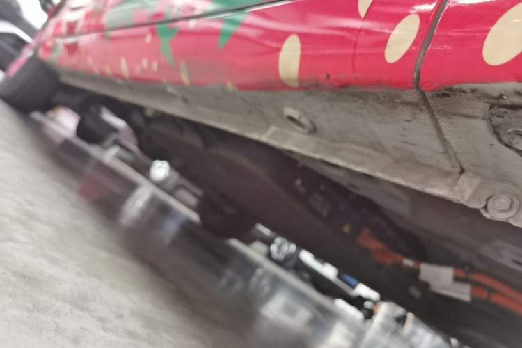 Used Wuling Hongguang MINIEV 2025 Four-Door Version Premium Edition Right Side Sill