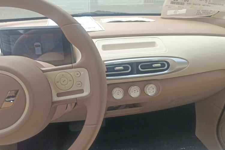 Used Wuling Hongguang MINIEV 2025 Four-Door Version Advanced Edition Audio And AC Panel