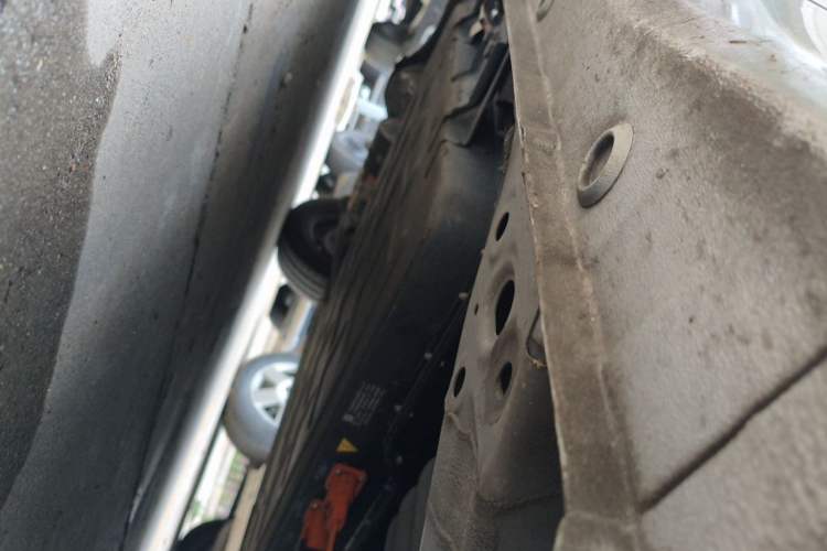 Used Wuling Hongguang MINIEV 2025 Four-Door Version Advanced Edition Chassis Front Right